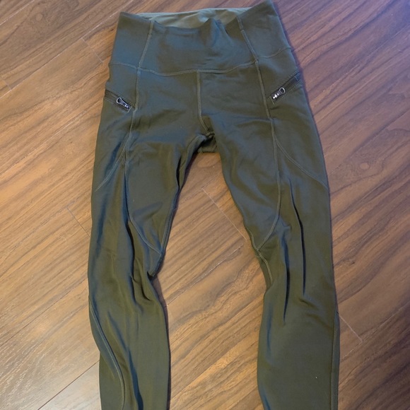 Lululemon tights - Picture 1 of 2